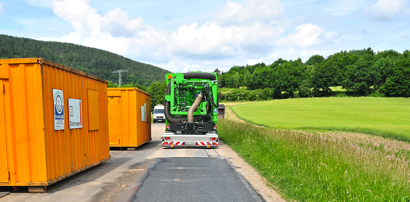 Flächenreinigung von Saugbaggern